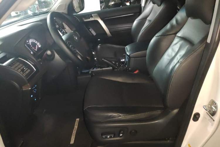 Used Toyota Prado 2018 3.5L Automatic TX-L NAVI with Rear-Mounted Spare Tire Left Front Seat