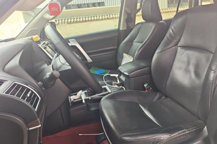 Used Toyota Prado 2018 3.5L Automatic TX-L NAVI with Rear-Mounted Spare Tire Left Front Seat