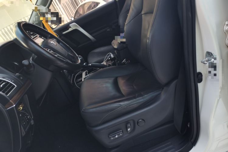 Used Toyota Prado 2018 3.5L Automatic TX-L with Rear-Mounted Spare Tire Left Front Seat