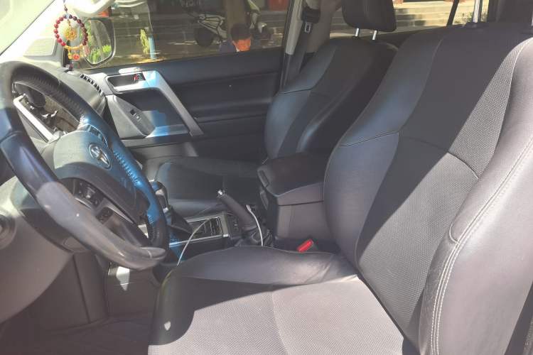 Used Toyota Prado 2018 3.5L Automatic TX-L with Rear-Mounted Spare Tire Left Front Seat