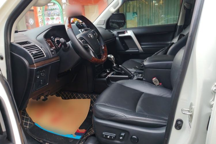 Used Toyota Prado 2018 3.5L Automatic TX-L with Rear-Mounted Spare Tire Left Front Seat
