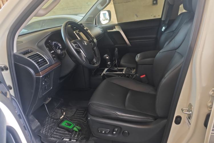 Used Toyota Prado 2018 3.5L Automatic TX-L NAVI with Rear-Mounted Spare Tire Left Front Seat