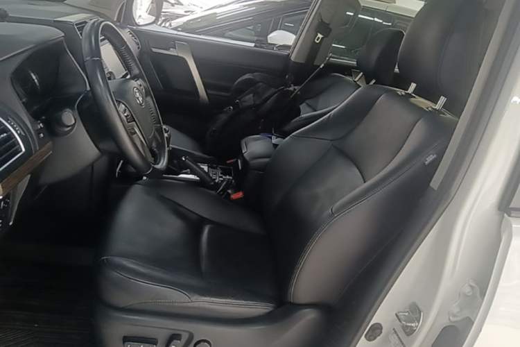 Used Toyota Prado 2018 3.5L Automatic TX-L NAVI Left Front Seat