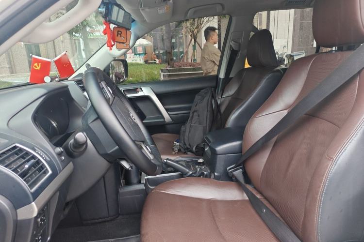 Used Toyota Prado 2018 3.5L Automatic TX-L with Rear-Mounted Spare Tire Left Front Seat