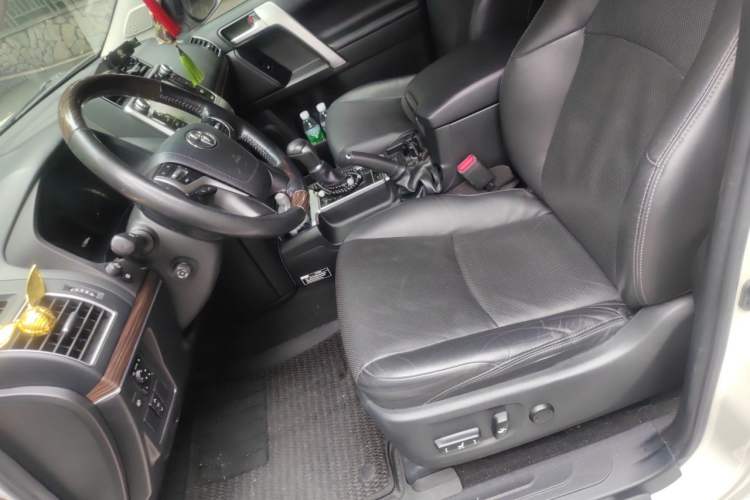 Used Toyota Prado 2018 3.5L Automatic VX NAVI with Rear-Mounted Spare Tire Left Front Seat