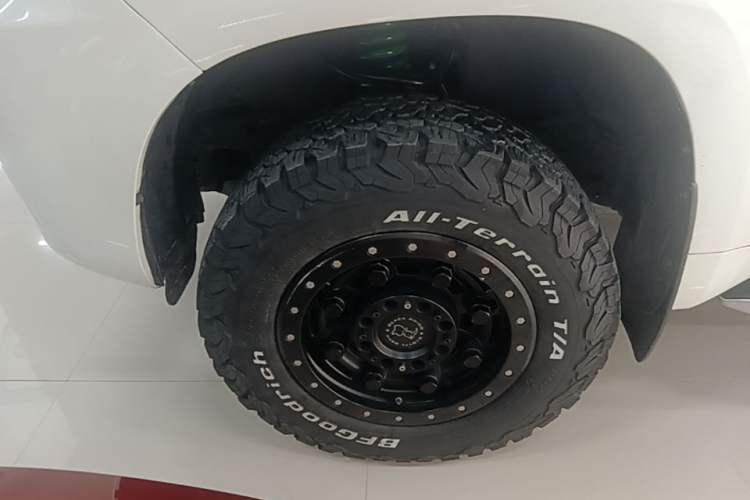 Used Toyota Prado 2018 3.5L Automatic TX-L NAVI Left Front Wheel Hub