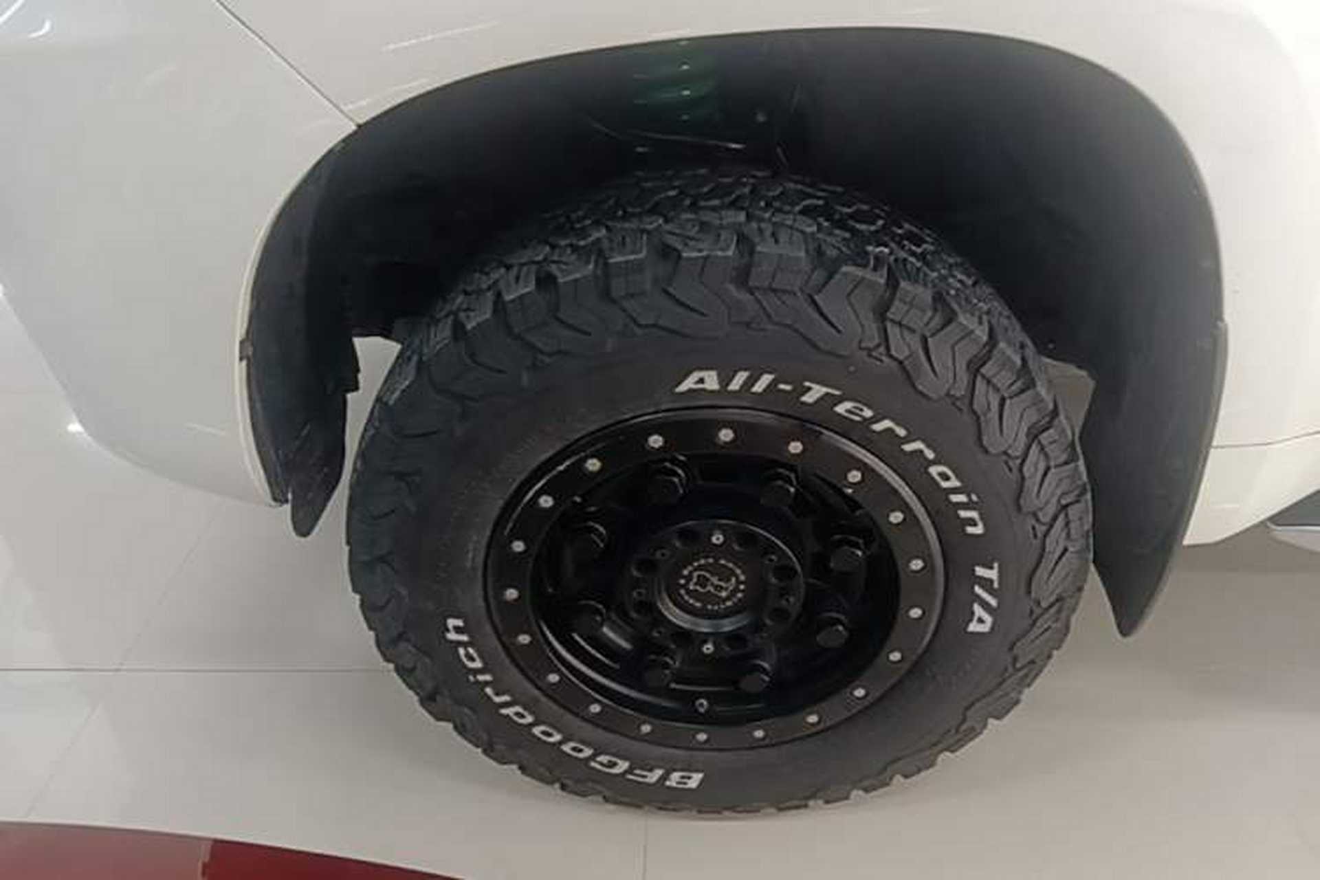 Used Toyota Prado 2018 3.5L Automatic TX-L NAVI Left Front Wheel Hub