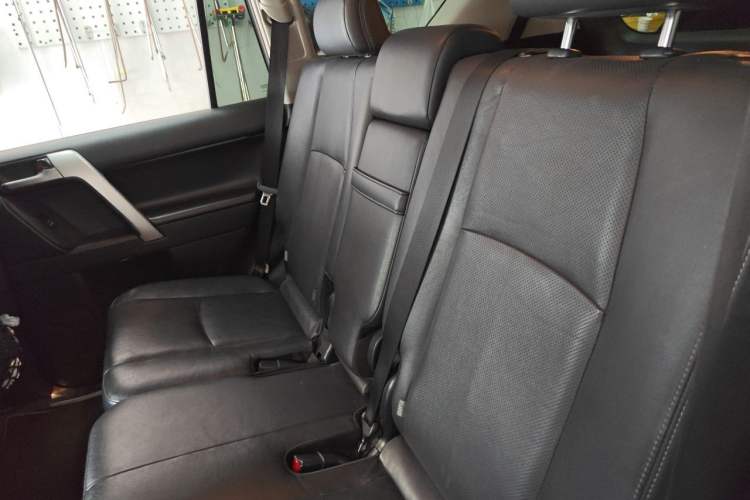 Used Toyota Prado 2018 3.5L Automatic TX-L with Rear-Mounted Spare Tire Left Rear Seat
