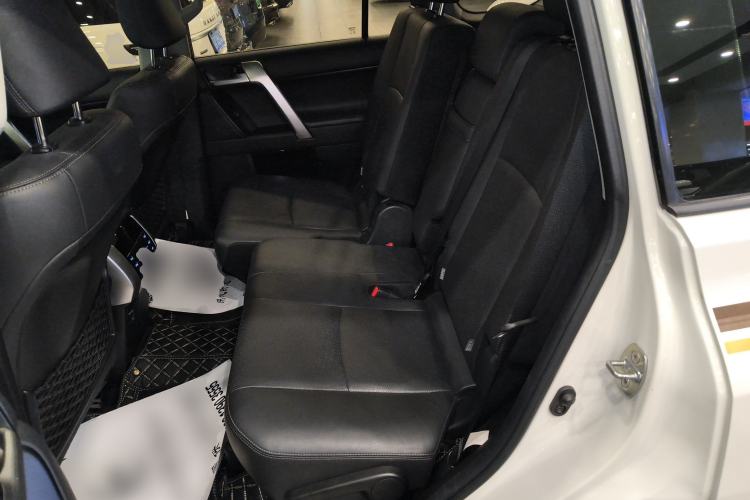 Used Toyota Prado 2018 3.5L Automatic TX-L with Rear-Mounted Spare Tire Left Rear Seat