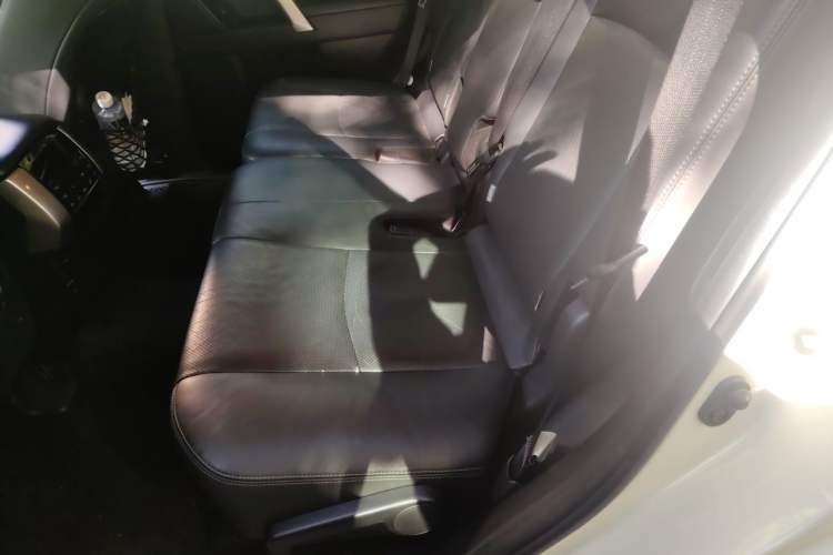Used Toyota Prado 2018 3.5L Automatic VX NAVI with Rear-Mounted Spare Tire Left Rear Seat