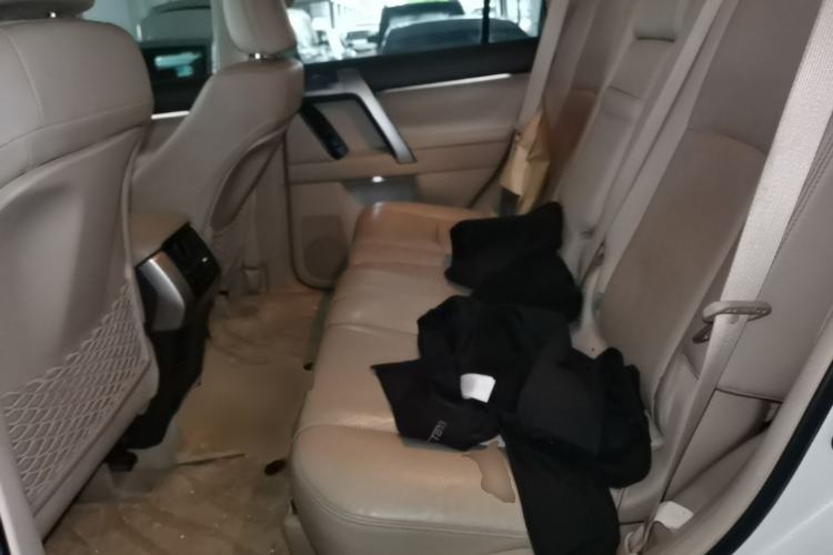 Used Toyota Prado 2018 3.5L Automatic VX NAVI with Rear-Mounted Spare Tire Left Rear Seat