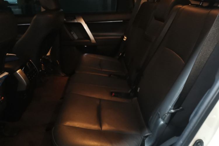 Used Toyota Prado 2018 3.5L Automatic TX-L with Rear-Mounted Spare Tire Left Rear Seat