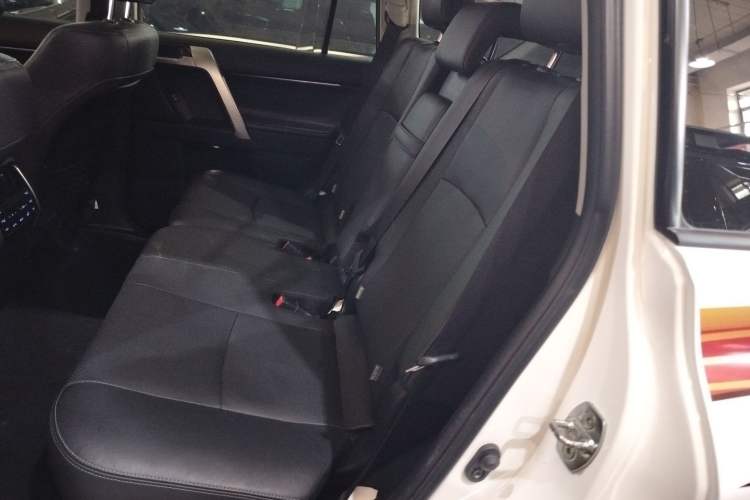 Used Toyota Prado 2018 3.5L Automatic TX-L with Rear-Mounted Spare Tire Left Rear Seat