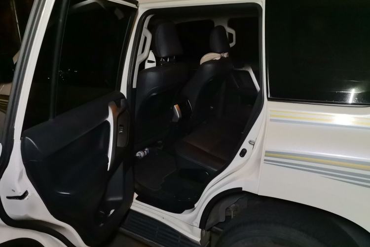 Used Toyota Prado 2018 3.5L Automatic TX-L with Rear-Mounted Spare Tire Left Rear Seat