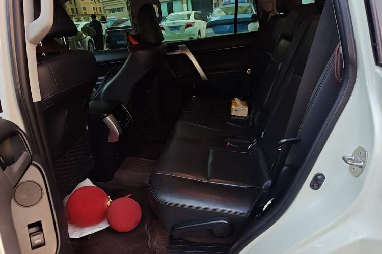 Used Toyota Prado 2018 3.5L Automatic TX-L NAVI Left Rear Seat