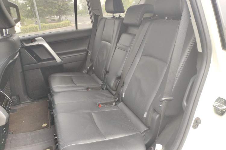 Used Toyota Prado 2018 3.5L Automatic TX-L with Rear-Mounted Spare Tire Left Rear Seat