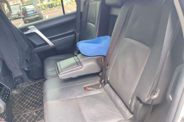 Used Toyota Prado 2018 3.5L Automatic TX-L with Rear-Mounted Spare Tire Left Rear Seat