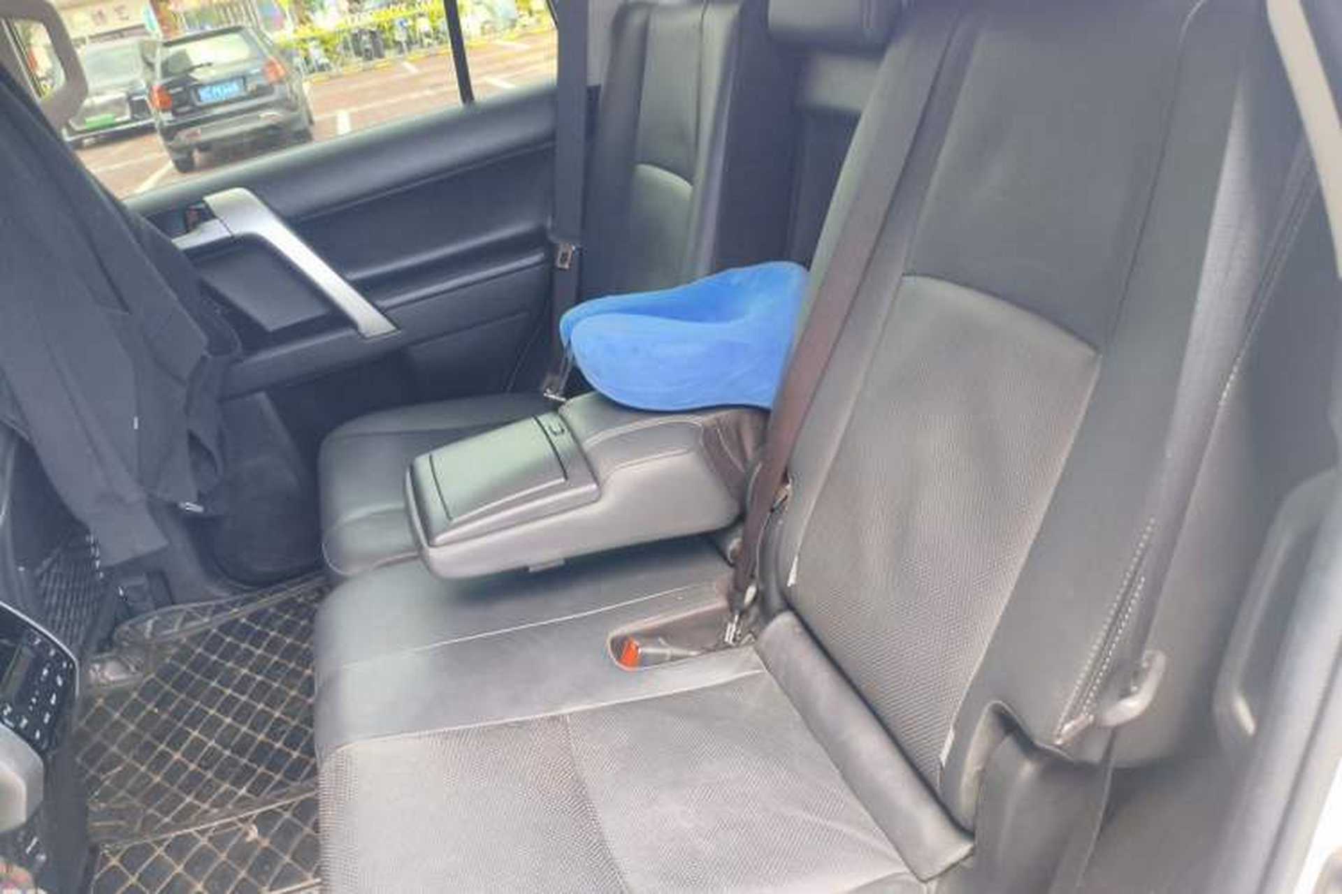 Used Toyota Prado 2018 3.5L Automatic TX-L with Rear-Mounted Spare Tire Left Rear Seat