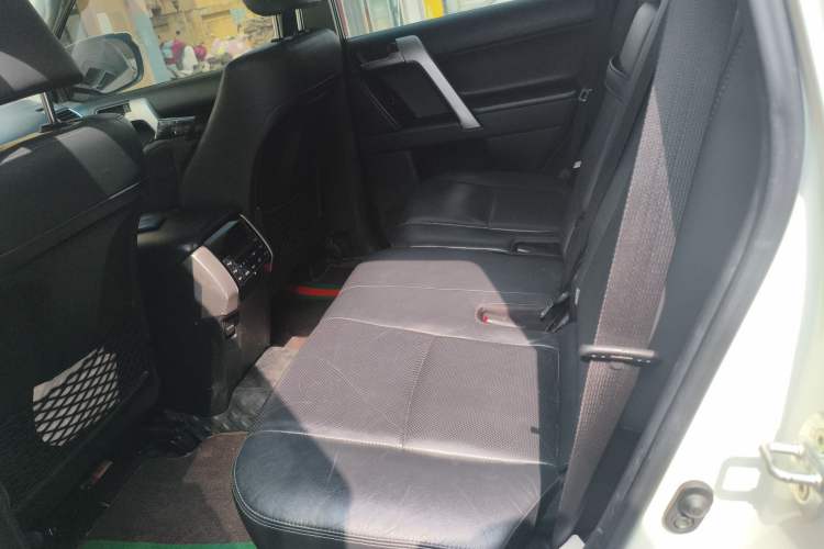 Used Toyota Prado 2018 3.5L Automatic TX-L with Rear-Mounted Spare Tire Left Rear Seat