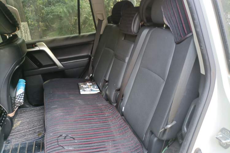 Used Toyota Prado 2018 3.5L Automatic TX-L with Rear-Mounted Spare Tire Left Rear Seat