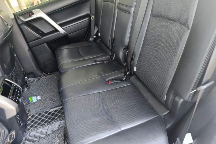 Used Toyota Prado 2018 3.5L Automatic TX-L NAVI with Rear-Mounted Spare Tire Left Rear Seat