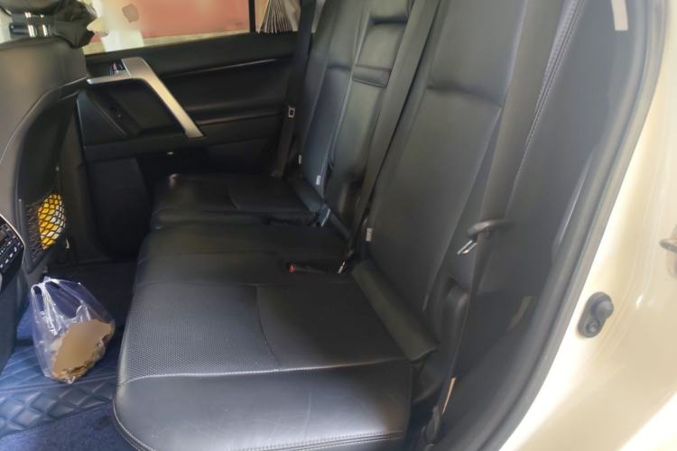 Used Toyota Prado 2018 3.5L Automatic TX-L with Rear-Mounted Spare Tire Left Rear Seat