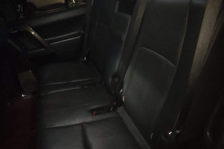 Used Toyota Prado 2018 3.5L Automatic TX-L NAVI with Rear-Mounted Spare Tire Left Rear Seat