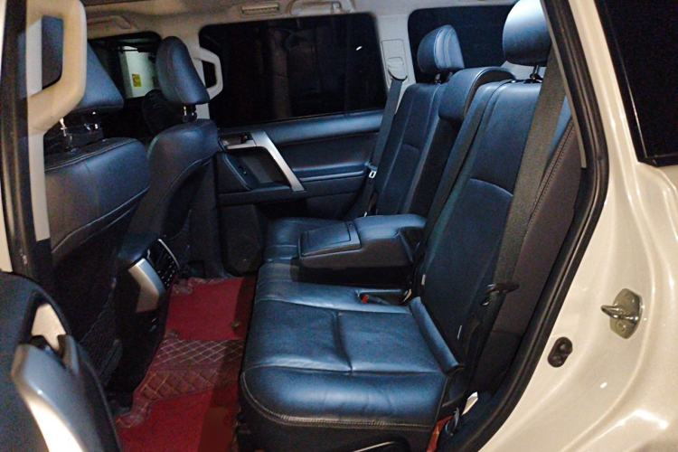 Used Toyota Prado 2018 3.5L Automatic TX-L with Rear-Mounted Spare Tire Left Rear Seat
