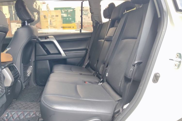 Used Toyota Prado 2018 3.5L Automatic TX-L NAVI with Rear-Mounted Spare Tire Left Rear Seat