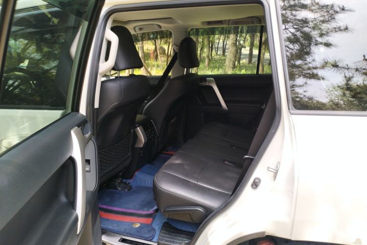 Used Toyota Prado 2018 3.5L Automatic TX-L with Rear-Mounted Spare Tire Left Rear Seat
