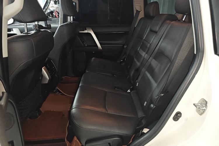 Used Toyota Prado 2018 3.5L Automatic TX-L NAVI with Rear-Mounted Spare Tire Left Rear Seat