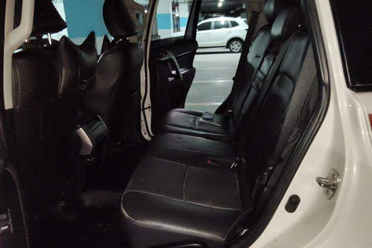 Used Toyota Prado 2018 3.5L Automatic VX with Rear-Mounted Spare Tire Left Rear Seat