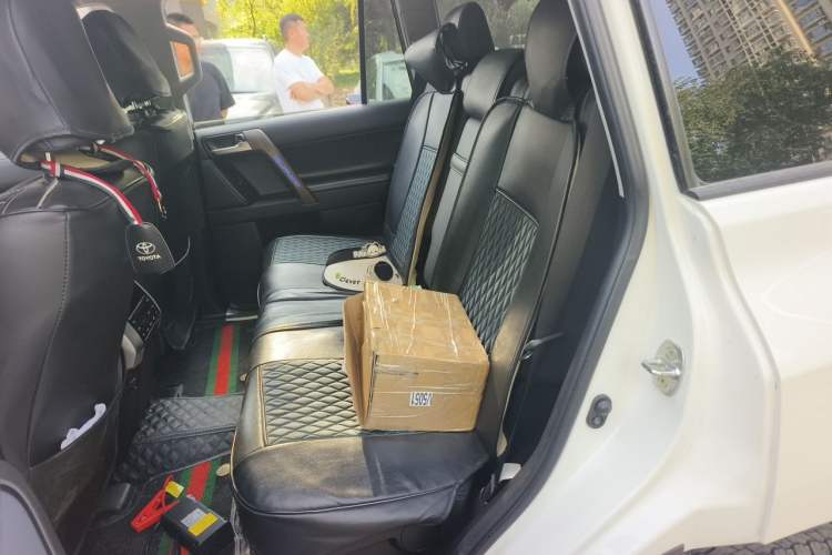 Used Toyota Prado 2018 3.5L Automatic TX-L with Rear-Mounted Spare Tire Left Rear Seat