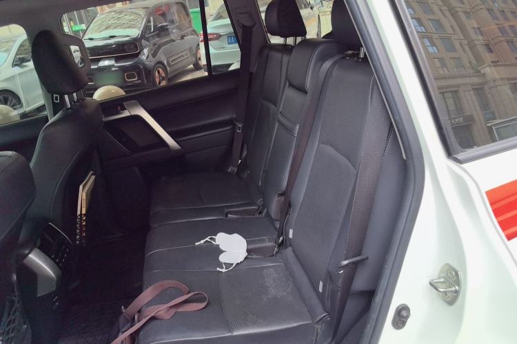 Used Toyota Prado 2018 3.5L Automatic TX-L with Rear-Mounted Spare Tire Left Rear Seat