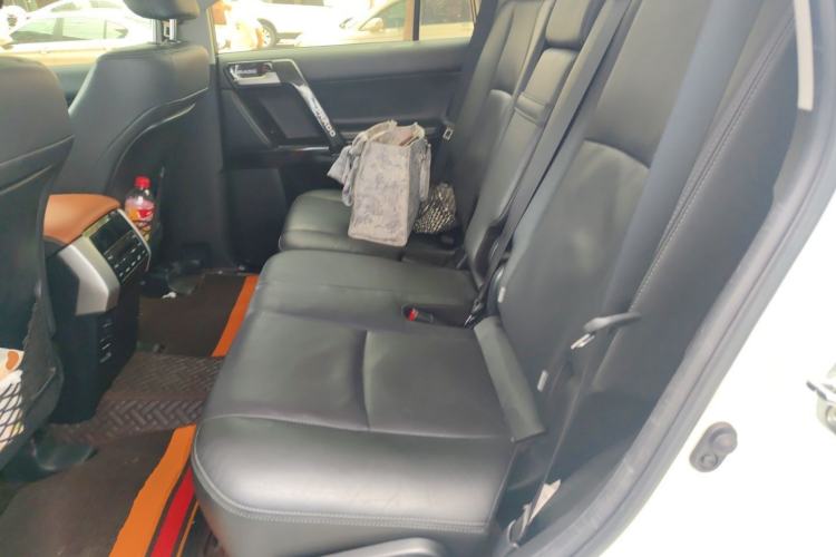 Used Toyota Prado 2018 3.5L Automatic TX-L NAVI with Rear-Mounted Spare Tire Left Rear Seat