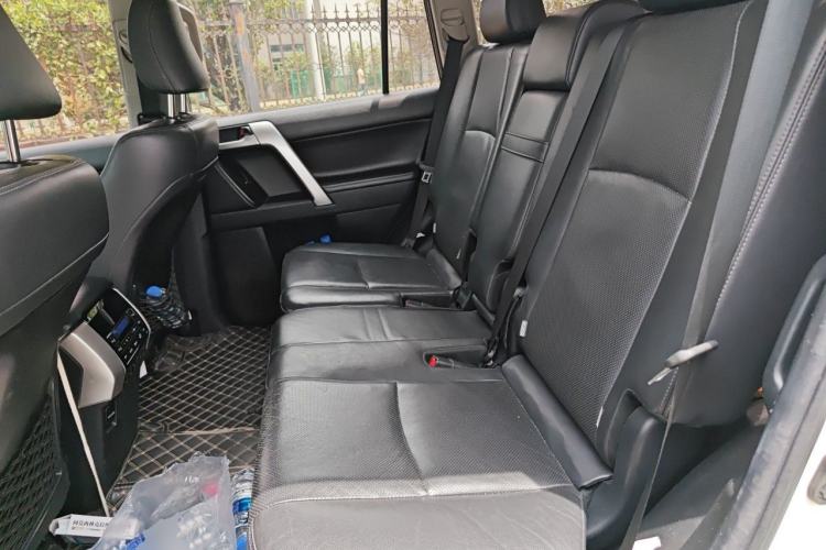 Used Toyota Prado 2018 3.5L Automatic TX-L with Rear-Mounted Spare Tire Left Rear Seat