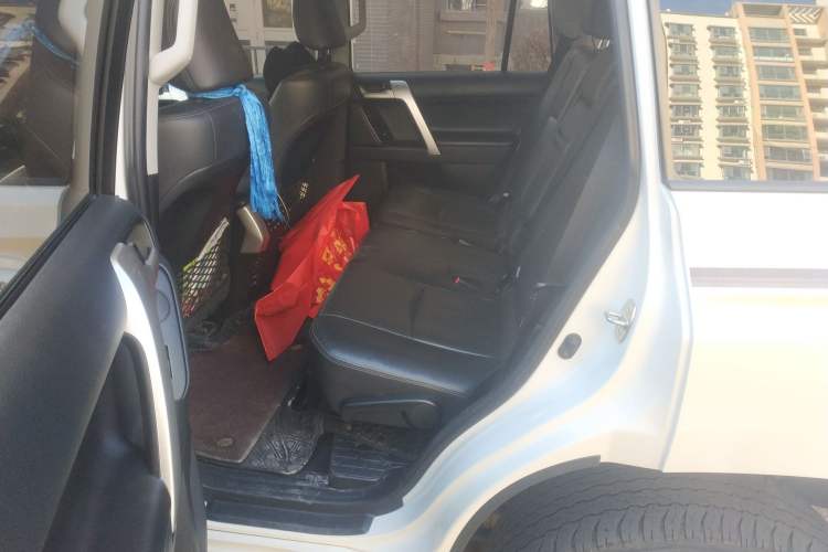 Used Toyota Prado 2018 3.5L Automatic TX-L NAVI with Rear-Mounted Spare Tire Left Rear Seat
