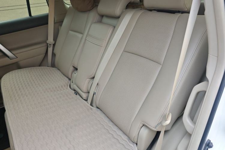 Used Toyota Prado 2018 4.0L TXL Nine Airbags External Mount – Middle East Version Left Rear Seat