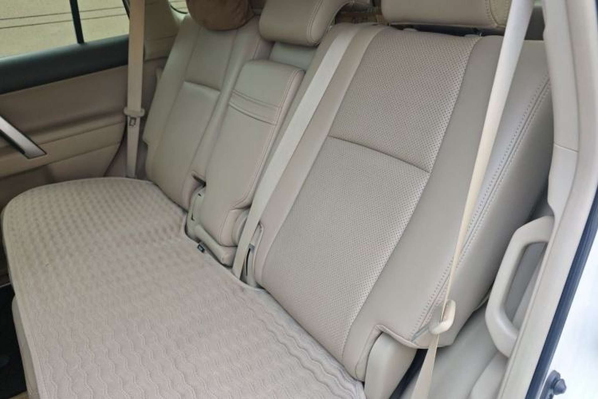 Used Toyota Prado 2018 4.0L TXL Nine Airbags External Mount – Middle East Version Left Rear Seat