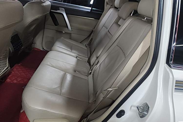 Used Toyota Prado 2018 3.5L Automatic TX-L with Rear-Mounted Spare Tire Left Rear Seat