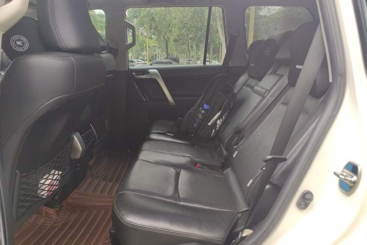 Used Toyota Prado 2018 3.5L Automatic TX-L with Rear-Mounted Spare Tire Left Rear Seat