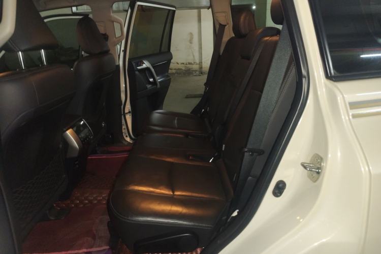 Used Toyota Prado 2018 3.5L Automatic TX-L with Rear-Mounted Spare Tire Left Rear Seat