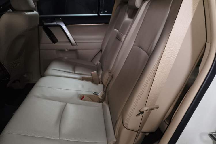 Used Toyota Prado 2018 3.5L Automatic TX-L with Rear-Mounted Spare Tire Left Rear Seat