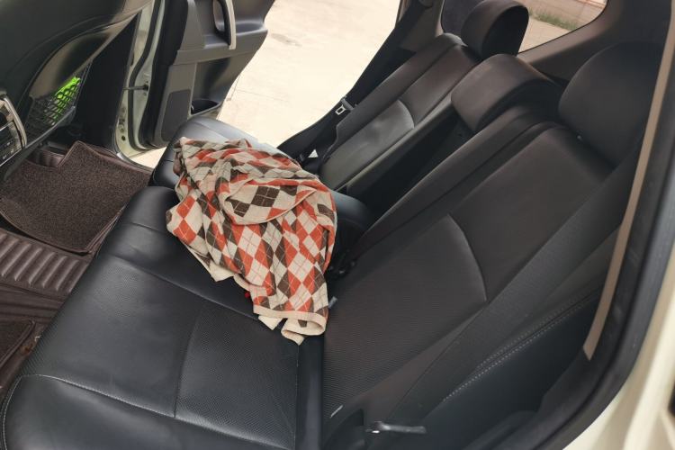 Used Toyota Prado 2018 3.5L Automatic TX-L with Rear-Mounted Spare Tire Left Rear Seat
