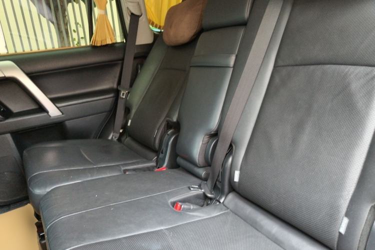 Used Toyota Prado 2018 3.5L Automatic TX-L with Rear-Mounted Spare Tire Left Rear Seat