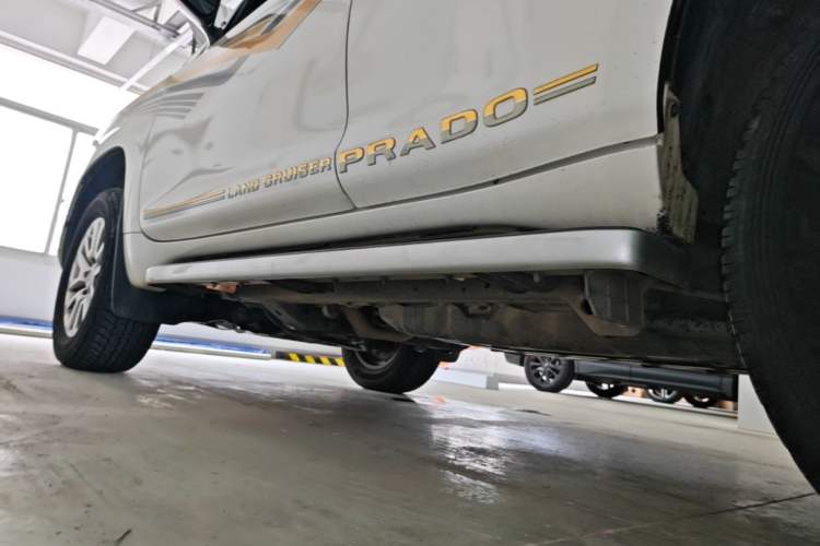 Used Toyota Prado 2018 3.5L Automatic TX Left Side Sill