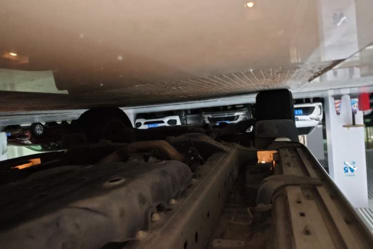 Used Toyota Prado 2018 3.5L Automatic TX-L NAVI with Rear-Mounted Spare Tire Left Side Sill