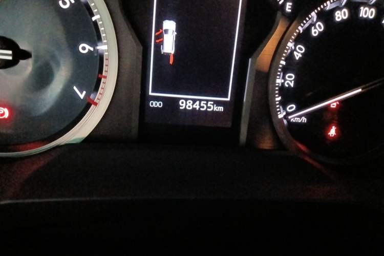 Used Toyota Prado 2018 3.5L Automatic TX-L Odometer Close Up