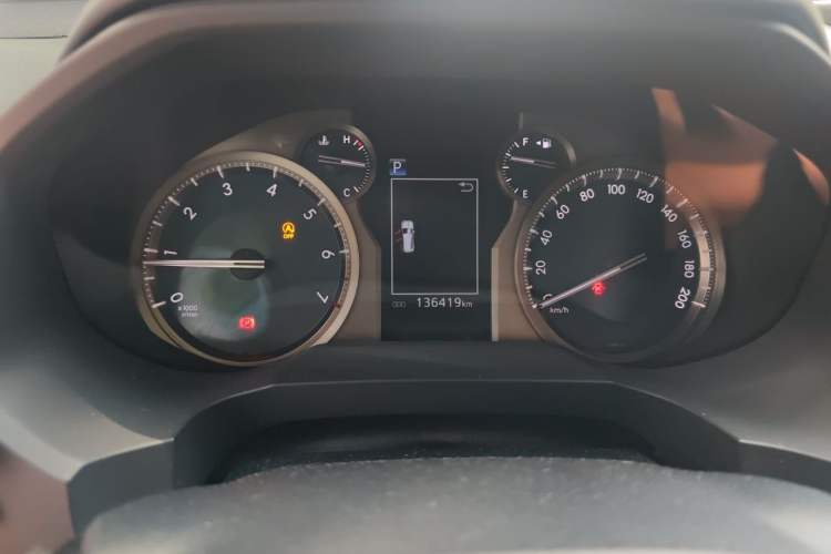 Used Toyota Prado 2018 3.5L Automatic TX Odometer Close Up