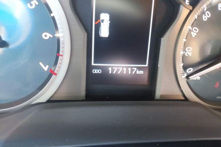 Used Toyota Prado 2018 3.5L Automatic TX-L Odometer Close Up